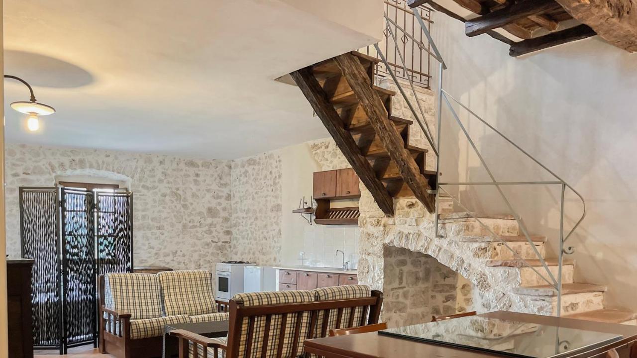 Borgo San Valentino Aparthotel Arrone Exterior foto